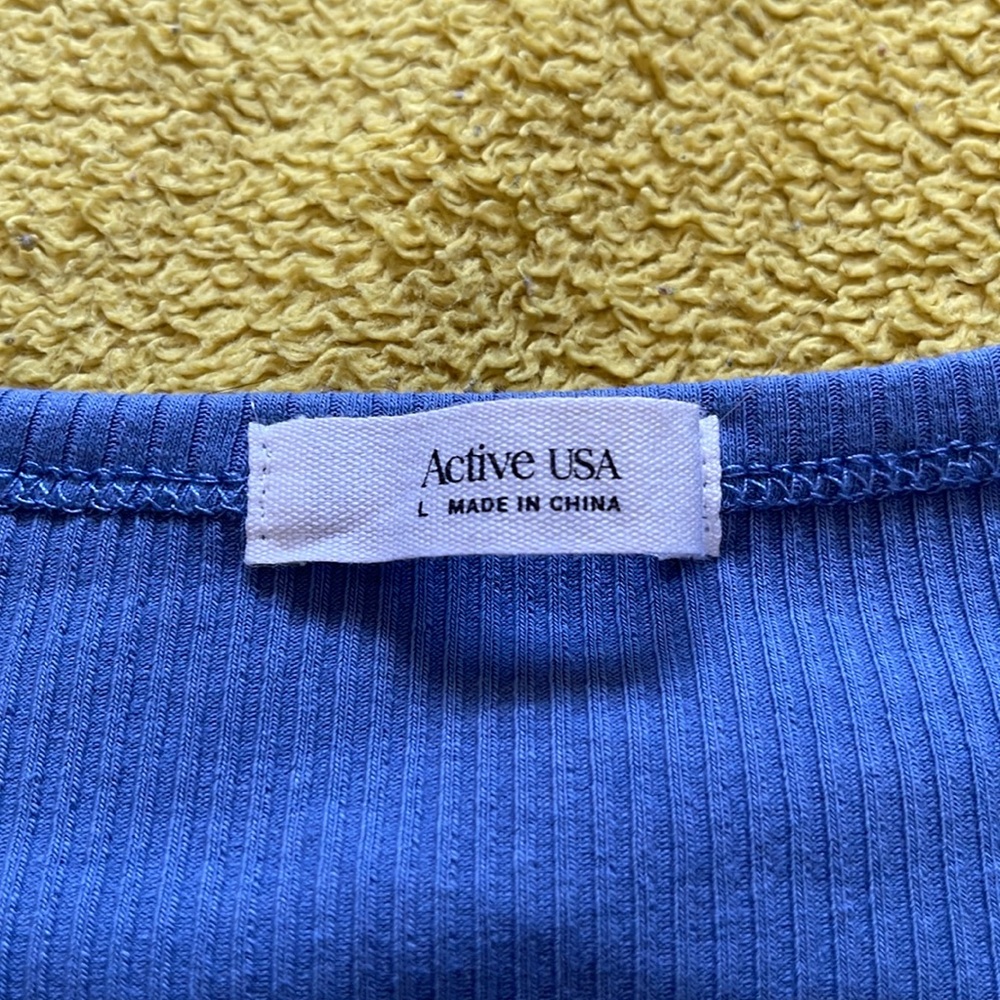 Blue top - Picture 2 of 2